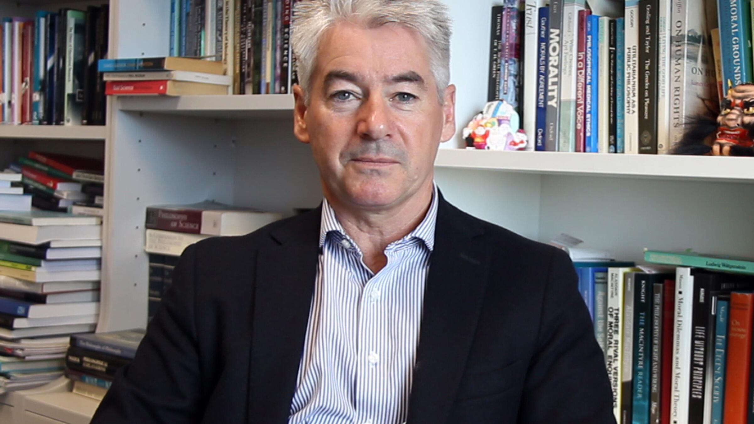 L’AMA nomme le professeur Michael McNamee comme président de son Groupe