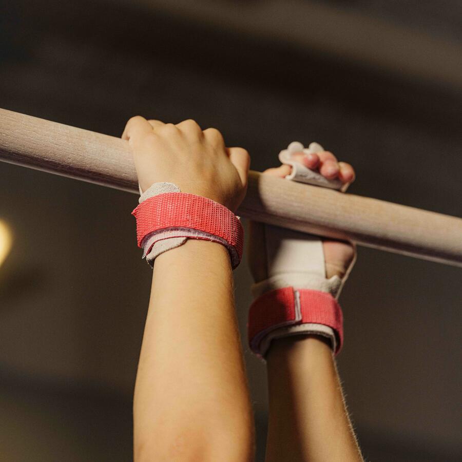 gymnast_bars