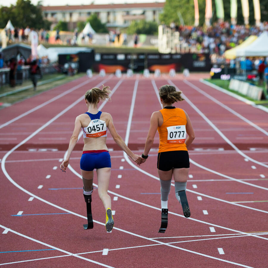 paralympic runners