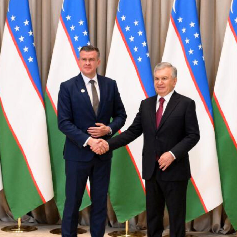 Mr. Bańka met with Mr. Shavkat Mirziyoyev, President of the Republic of Uzbekistan